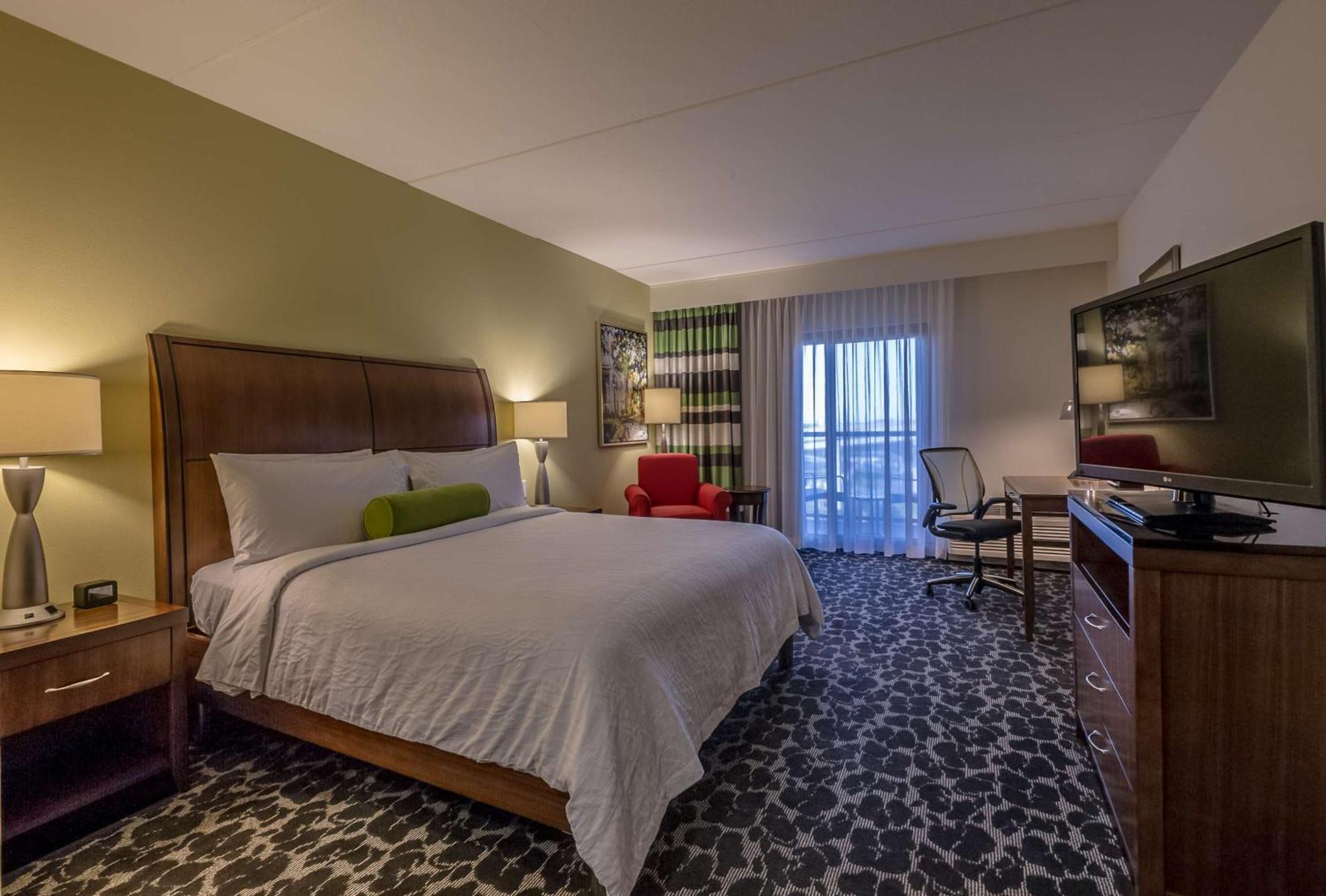 Hilton Garden Inn Charleston Waterfront/Downtown Bagian luar foto